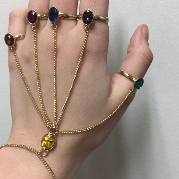 infinity gauntlet hot topic